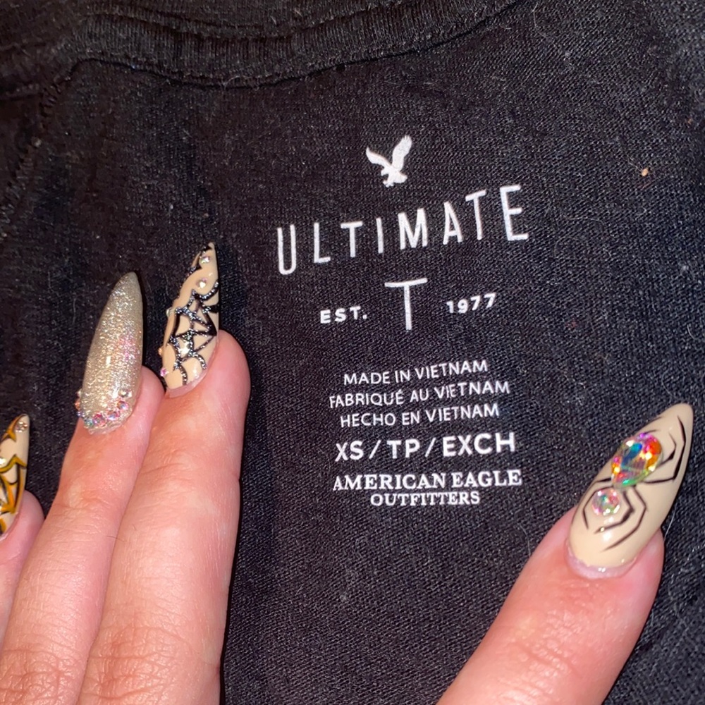 LIKE NEW - AMERICAN EAGLE ULTIMATE T LONG SLEEVE - SIZE XS - Picture 3 of 4